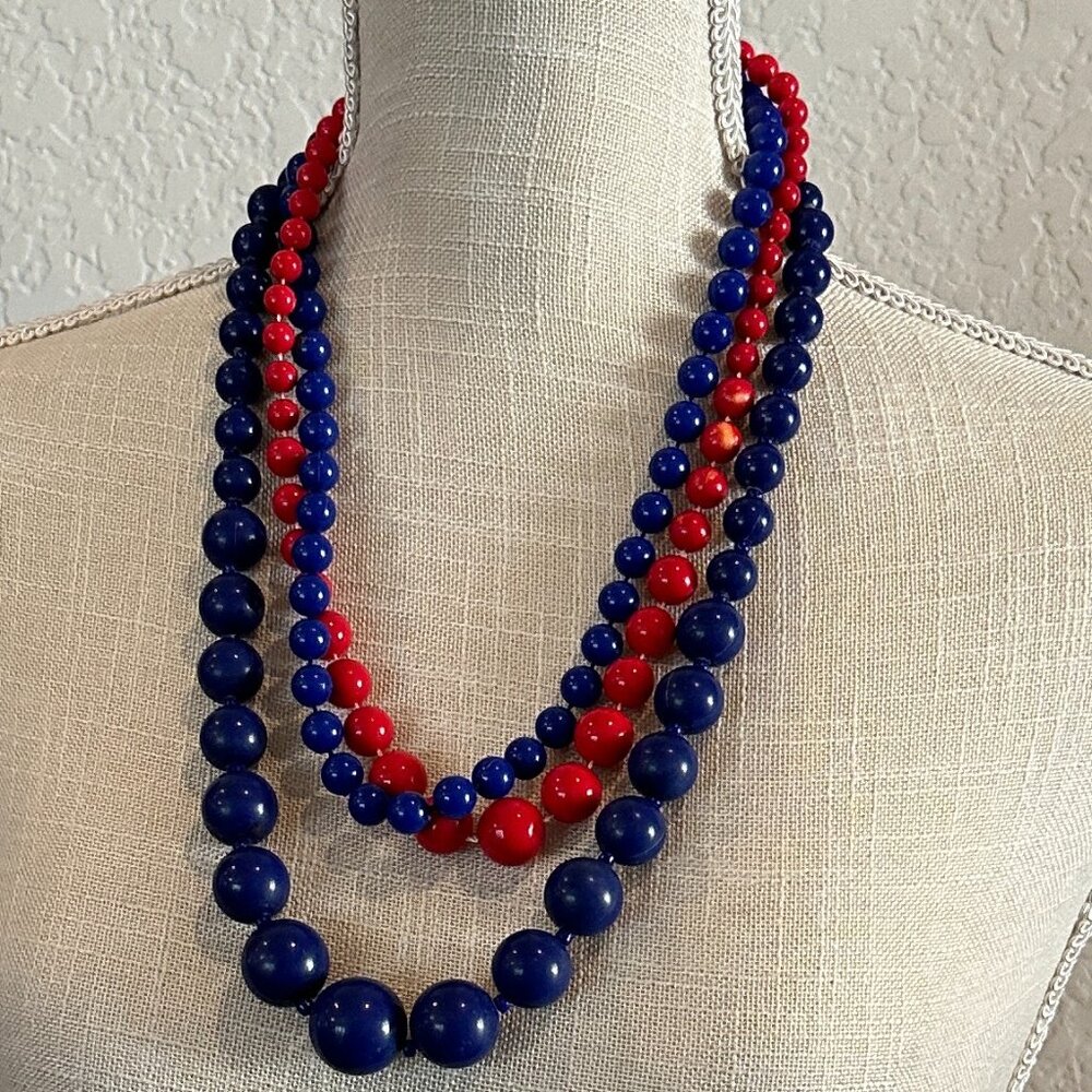 Bundle of 3 Vintage Beaded Necklaces - Picture 1 of 7